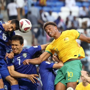 c7c7.app-澳洲篮球赛场激烈角逐，强队实力强劲