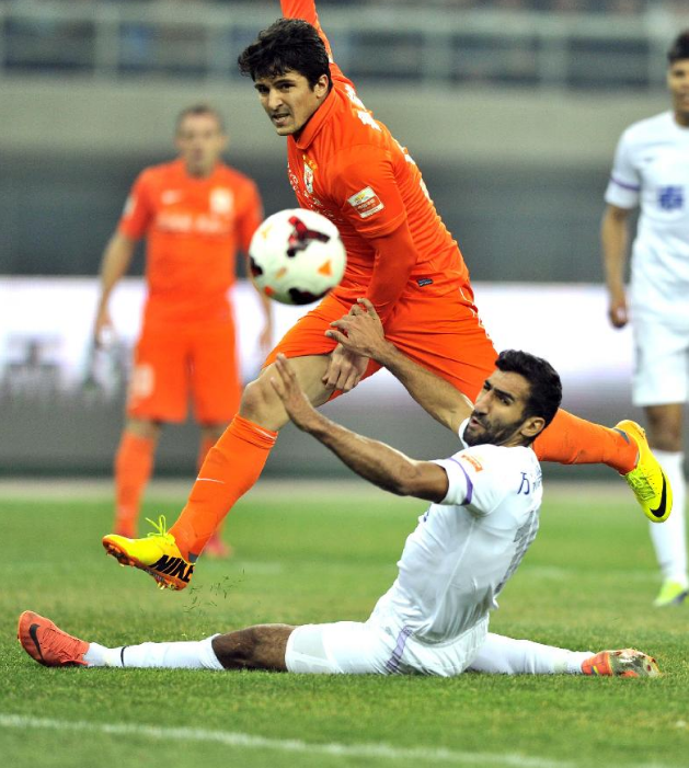 鲁能战胜泰达,前锋表现高效,艾哈迈多夫攻势强劲的简单介绍 鲁能战胜泰达,前锋表现高效,艾哈迈多夫攻势强劲的简单介绍