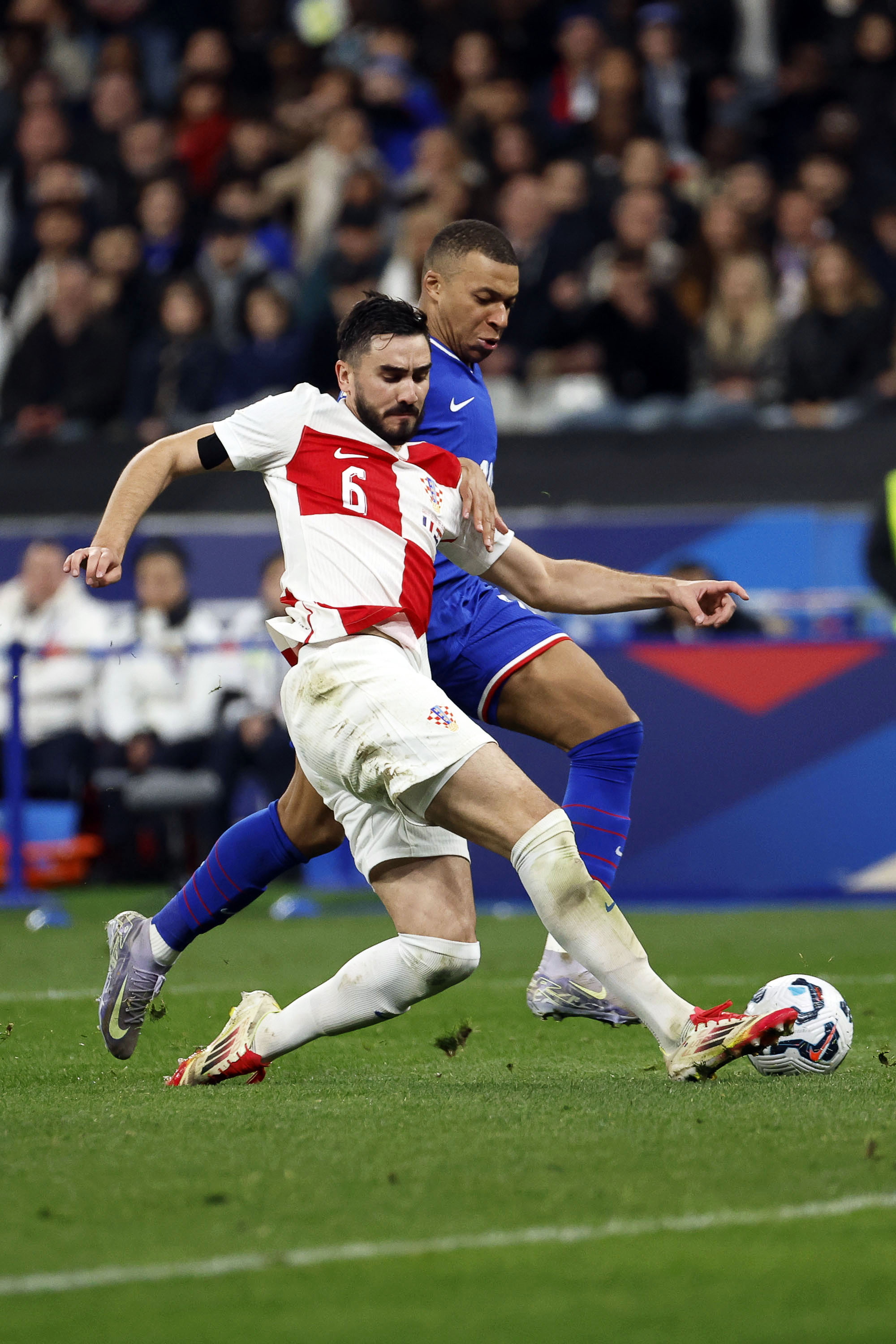 欧国联小组赛战罢谁与争锋，竞争激烈看点多多的简单介绍